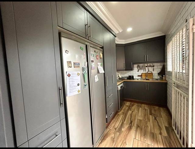 4 BEDROOM HOUSE FOR SALE IN FERRYVALE